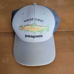 RARE * Patagonia World Trout Fishstitch Trucker Hat  Gray EUC